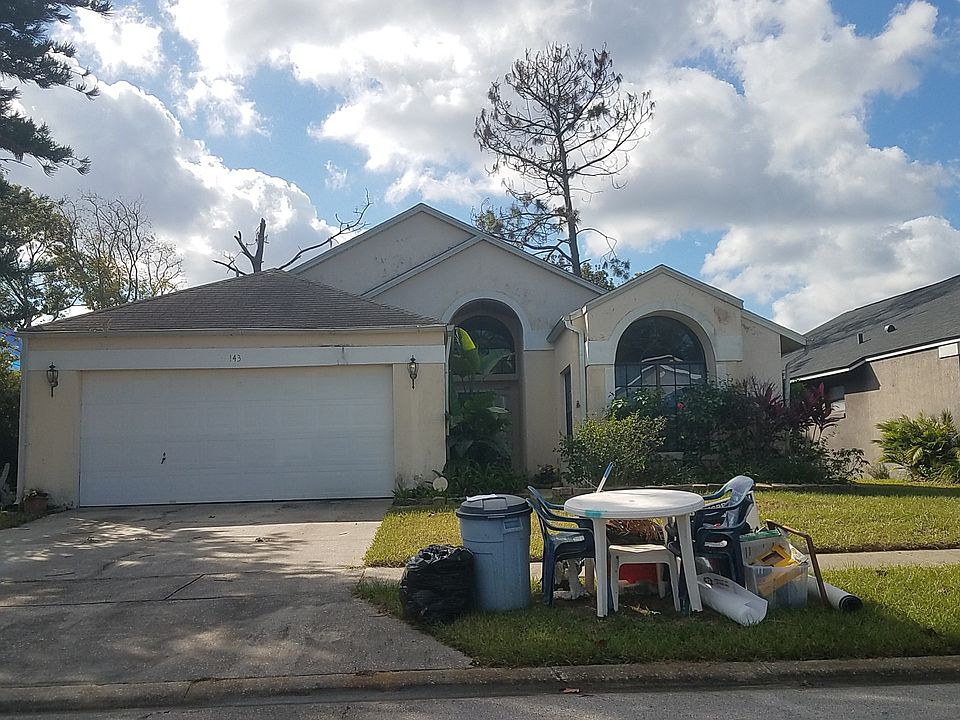 1st image of 143 Lakebreeze Cir