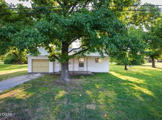 115 N State Highway 39, Greenfield, MO 65661