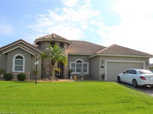 5012 Friars Cove St, Sebring, FL 33872