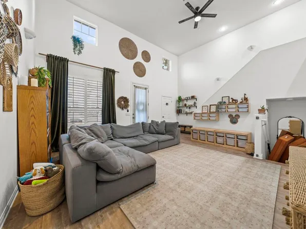 231 Vermont Ct, El Cajon, CA 92020