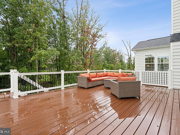 5th image of 116 Ladysmith Dr