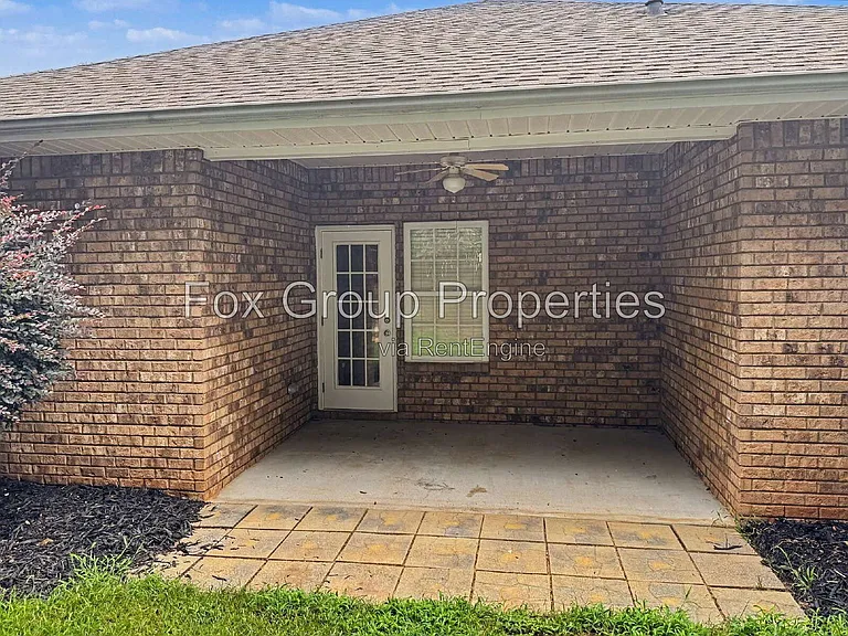 7224 Caley St — Photo 38