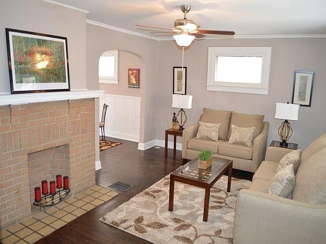 1st image of 368 E Jenkins Ave
