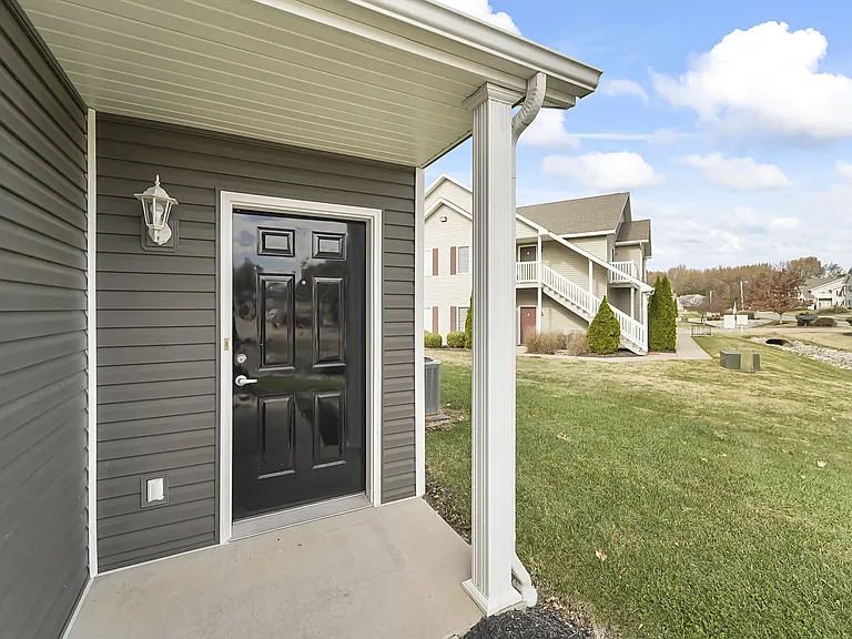 1303 Black Diamond Dr — Photo 16