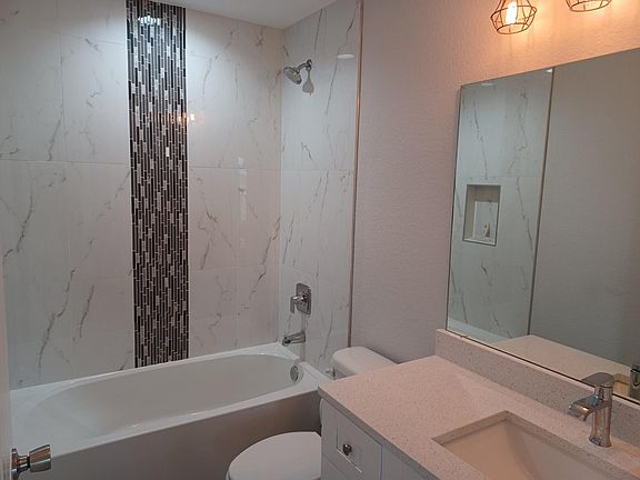 3rd image of 3812 NW 40th St