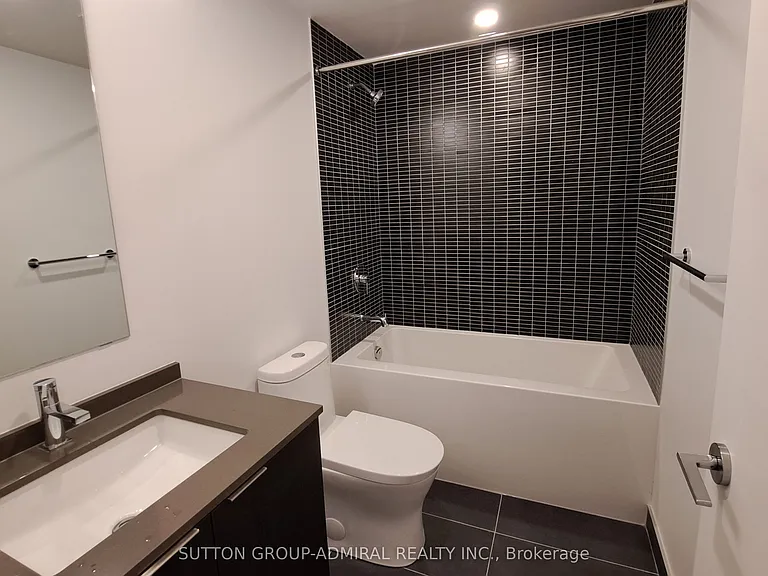 1 Jarvis St #506 — Photo 12