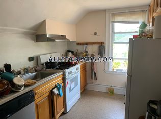 52 Brainerd Rd #5, Allston, MA 02134