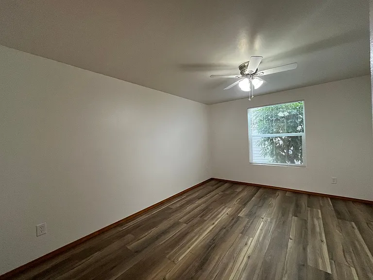 5482 SW Alger Ave #F23 — Photo 15