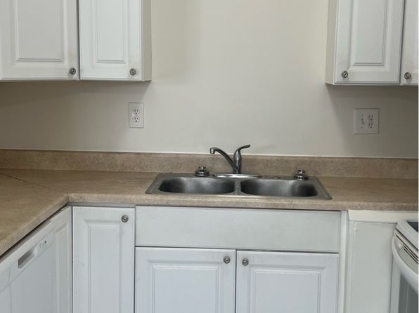 4313 Centennial Ct APT 4