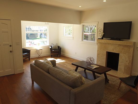 5th image of 2263 W 30th St