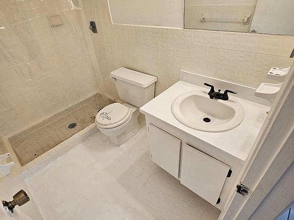 3rd image of 10054 NW 4th St #2-204