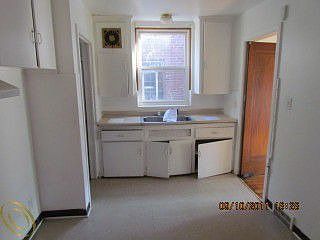 5th image of 8622 Sussex St