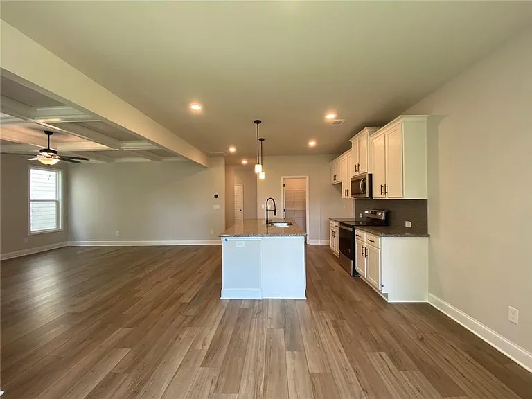 5037 Silver Fox Trl — Photo 7