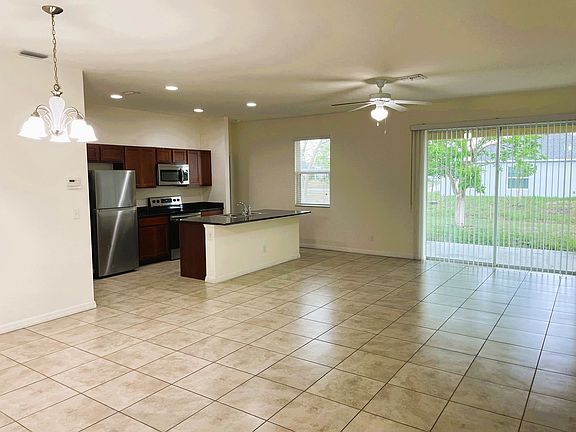 2nd image of 3531 NE 12th Ct