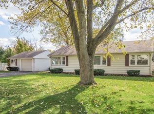 4928 W Stone Circle Dr, Oak Lawn, IL 60453