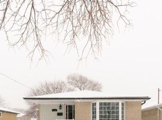 29 Monterrey Dr, Toronto, ON M9V1S7