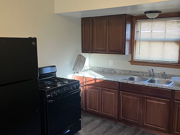3rd image of 6706 N 52nd St