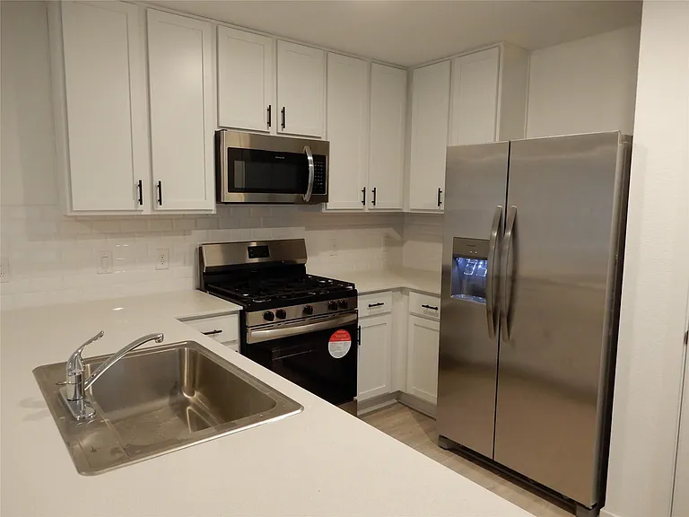 21369 Carosella Dr — Photo 5