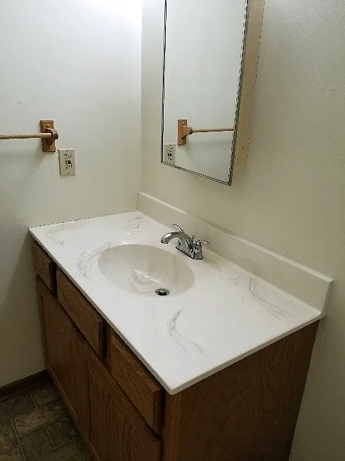 2 bed, 750 sqft, $860 — Photo 3