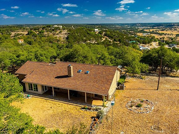 3rd image of 119 Hunters Pointe Dr W