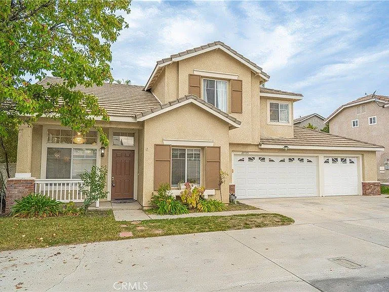25535 Chisom Ln — Photo 1