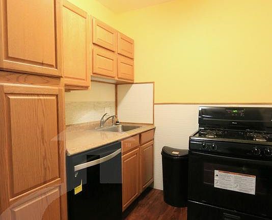 2nd image of 89A Second St #1