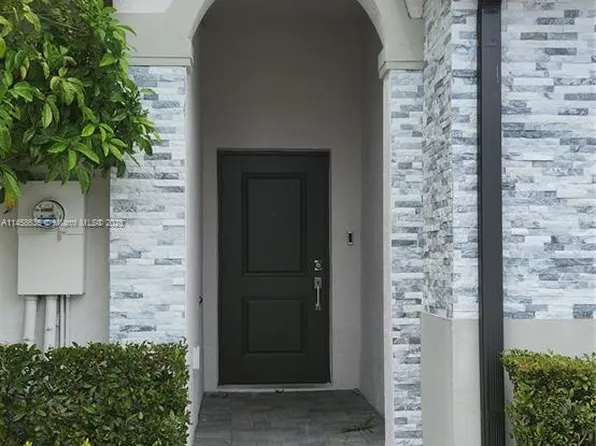 14729 SW 181st Ter, Miami, FL 33187