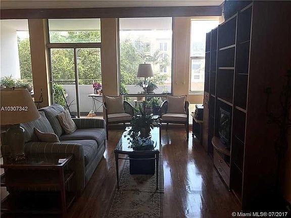 2nd image of 700 Biltmore Way APT 309