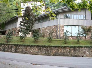 610 Turkey Nest Rd, Gatlinburg, TN 37738