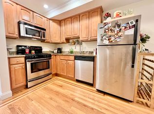 11 Wiget St #3, Boston, MA 02113