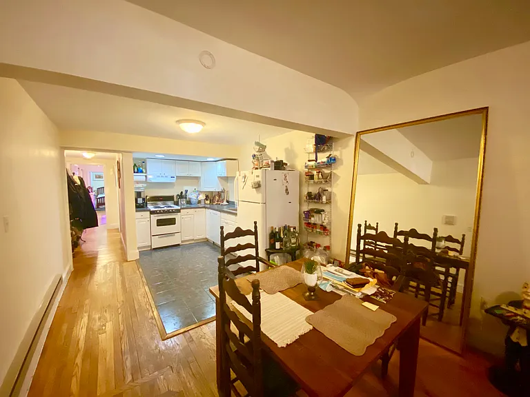 525 Beacon St #0 — Photo 4