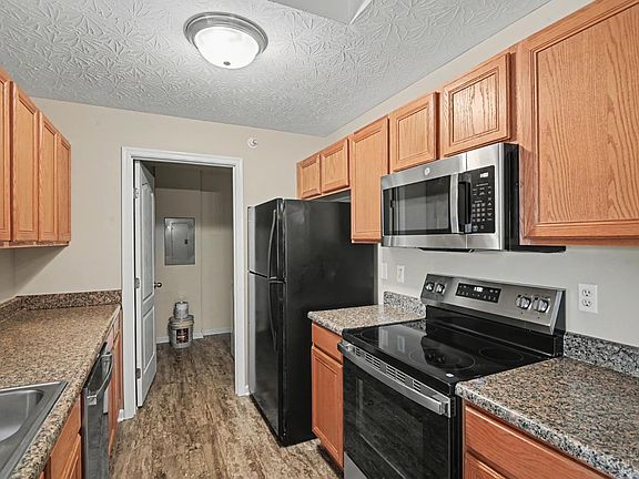 4th image of 3414 N Bend Rd