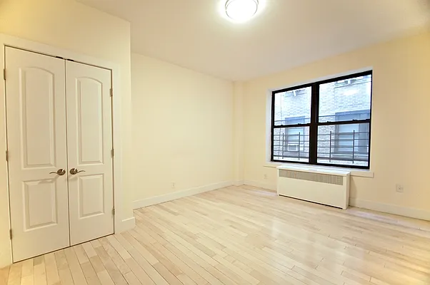 Rented by Compass | media 10