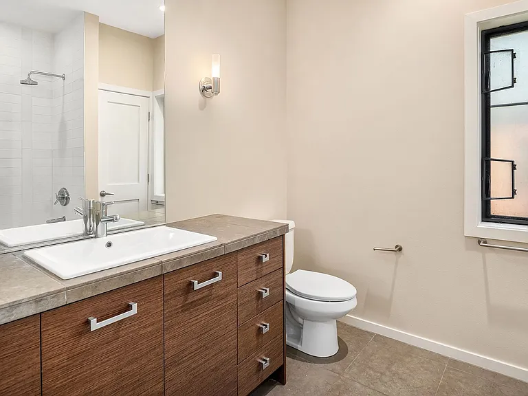 10410 NE 12th St #106 — Photo 20