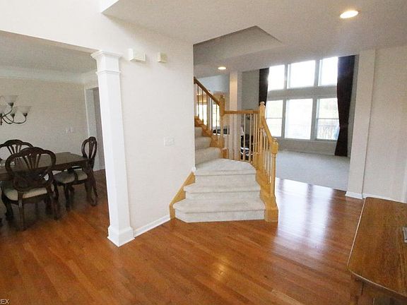 2nd image of 4997 Bayside