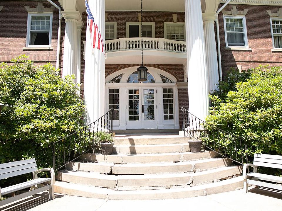 701 N Perry St, Titusville, PA 16354 Zillow