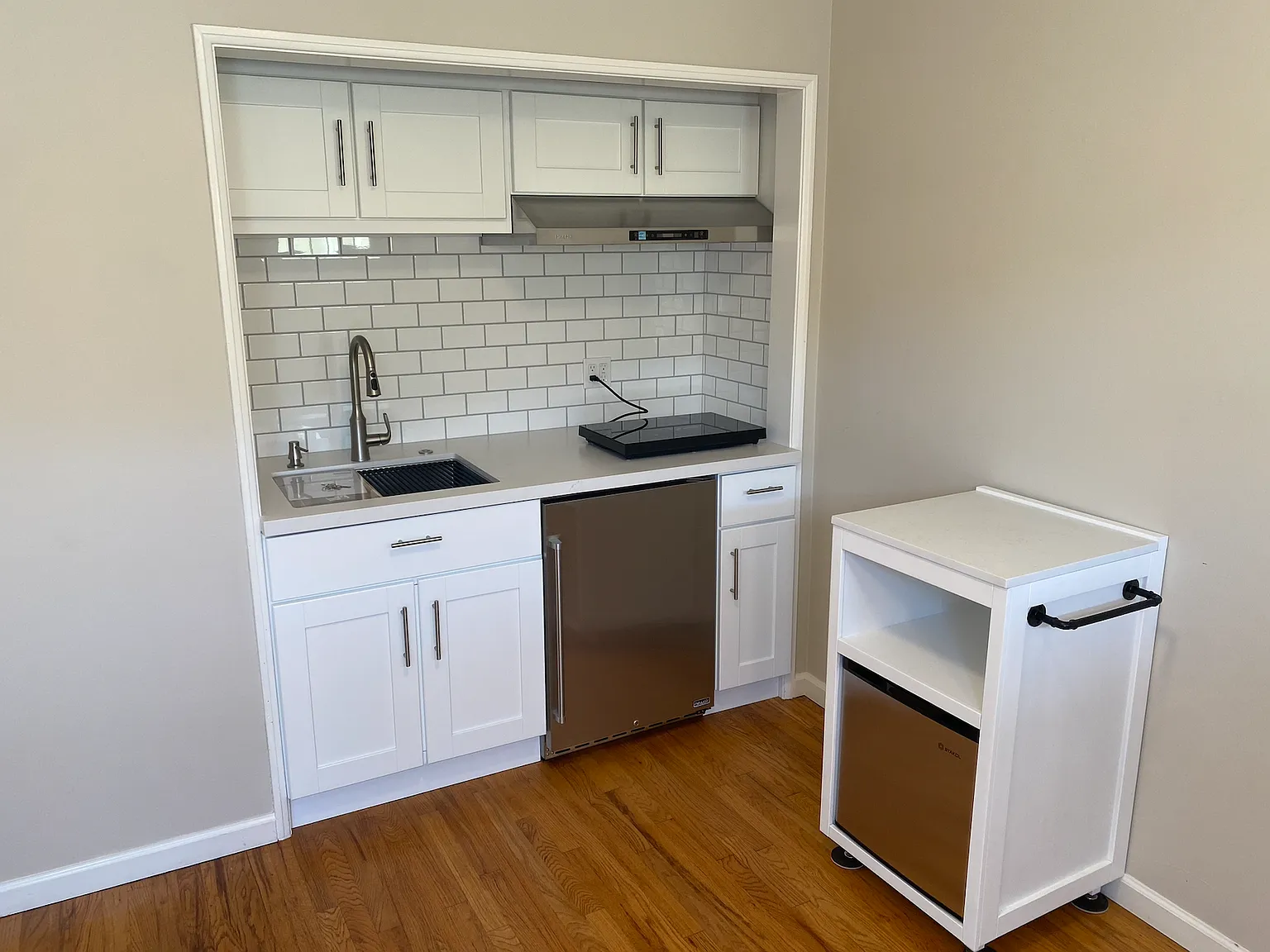 W 139th St, Hawthorne — Photo 4