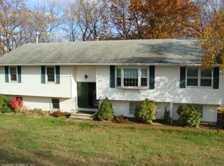 26 Jamestown Cir, Wallingford, CT 06492