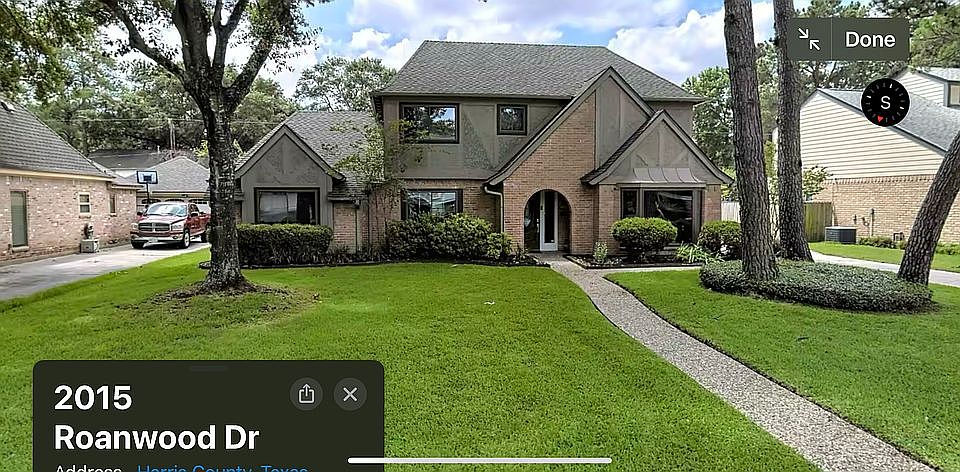 1st image of 2015 Roanwood Dr