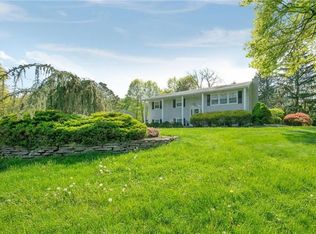 8 Terry Ln, Blauvelt, NY 10913
