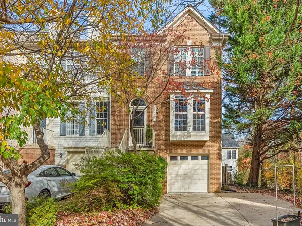 2917 Clovercrest Way, Olney, MD 20832