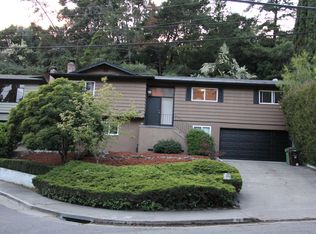 40 Elysian Fields Dr, Oakland, CA 94605