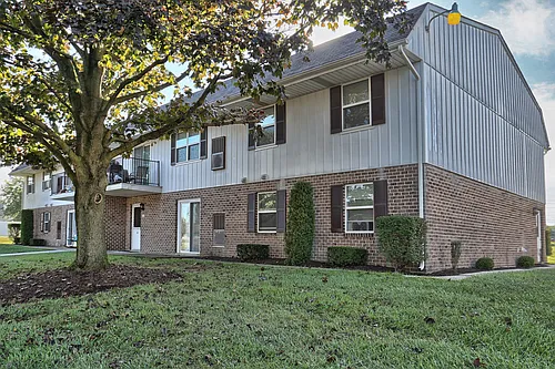 Crimson King Estates Photo 1 Crimson King Estates Photo 1