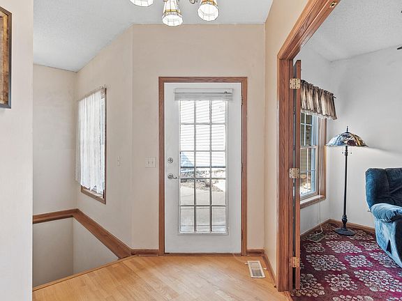 4th image of 15225 Cobalt St NW