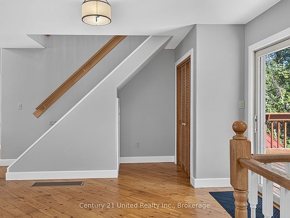 4th image of 2450 Victoria Springs Ln E