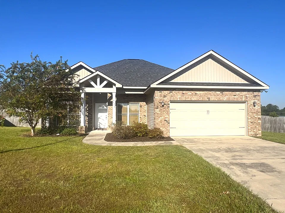 211 Ledford Way
