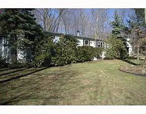 759 Branchton Rd photo 1
