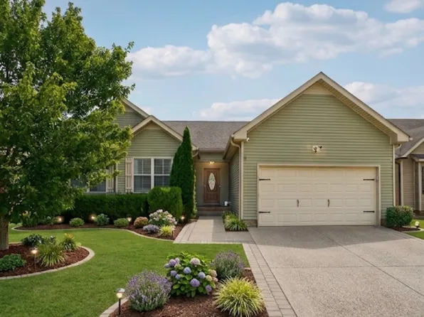 1387 Whitt Ln, Clarksville, TN 37042