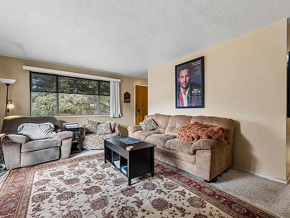 4th image of 2714 New Mexico Avenue #F