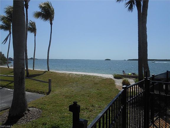 2nd image of 17080 Harbour Point Dr #2B